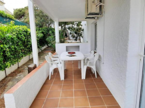 Amplio apartamento en planta baja con terraza y jardín, cerca de la playa Carboneras, Llançà - ES-170-1